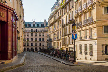 Obraz premium Apartments building in Paris, France