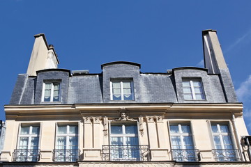 Fototapeta na wymiar Wohnhaus in Paris