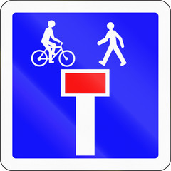 French road sign - No through road except for pedestrians and cyclists © jojoo64