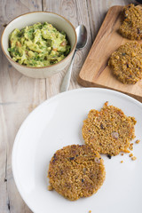 Burguers of Quinoa with Guacamole