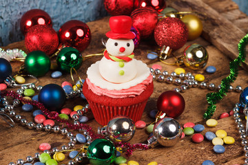 Cupcakes with old wooden background