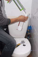 repair toilet cistern