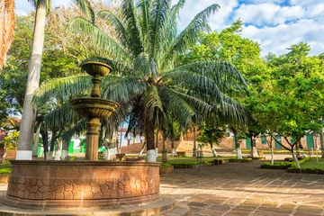 Papier Peint photo Fontaine Historic colonial fountain in the plaza of Barichara, Colombia