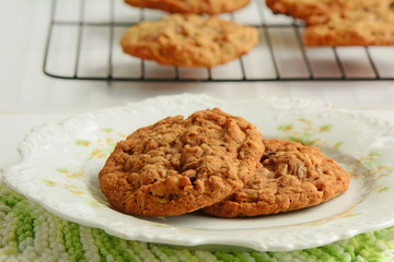 Oatmeal raisin walnut cookies
