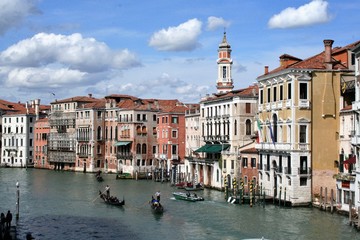 Fototapeta na wymiar Canal Grande viewed from Rialto bridge, Venice, Italy 