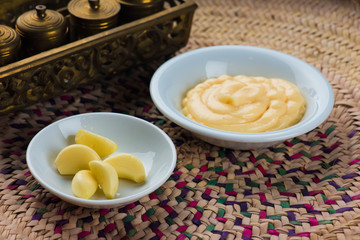 arabic garlic sauce