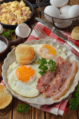 Bacon and eggs