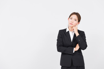 悩む女性