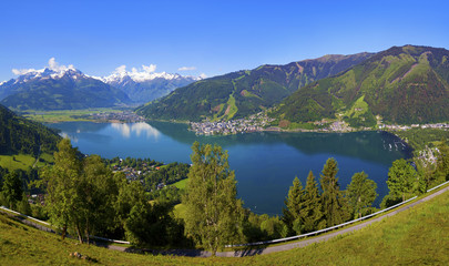Fototapeta na wymiar Der Zellersee im Pinzgau
