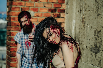 Naklejka premium Bloody zombie girl