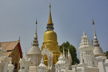 Naklejka premium Beautiful Buddhist Temple