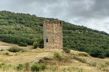 Fototapeta na wymiar sight of the ruins of the medieval tower in villanueva of the tower in Palencia, Castile and León, Spain