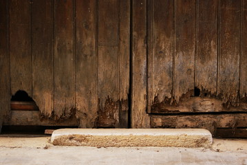 aold wooden door