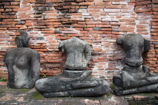 Ruin of Buddha statues in Wat Mahathat temple, Ayutthaya Histori