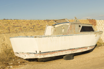 viejo  barco abandonado