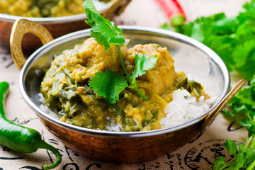  Chicken and Spinach Curry. Indian cuisine