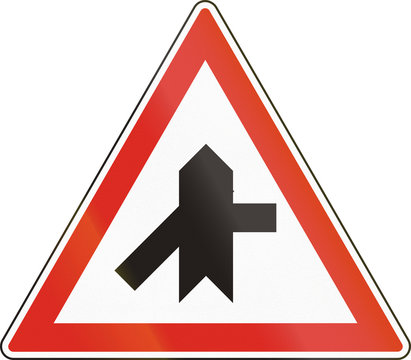 Hungarian regulatory road sign - Crossroads with priority