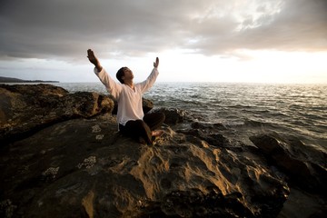 Man Worshipping, Koh Lanta, Thailand, Asia