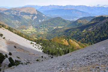 Le Vercors et les Ecrins vus depuis les pentes du Pas de la Selle