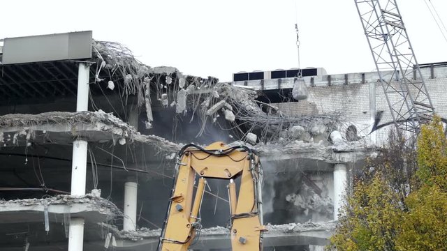 Demolition of an office building