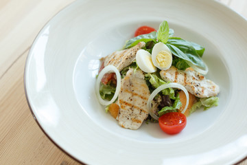 Салат с курицей