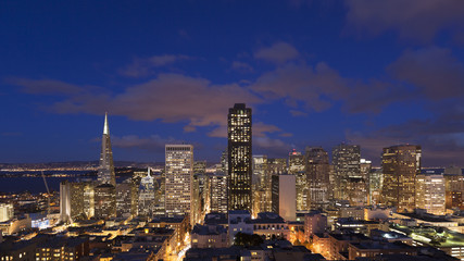 Fototapeta na wymiar San Francisco Skyline twilight