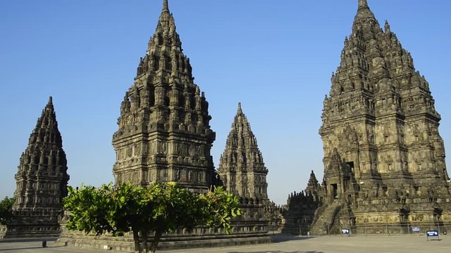 プランバナン遺跡　ロロ・ジヨングラン寺院