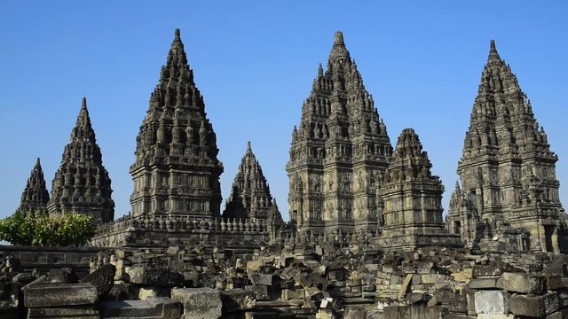 プランバナン遺跡　ロロ・ジヨングラン寺院