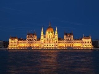 Fototapeta na wymiar Hungarian Parliament night view - Budapest, Hungary