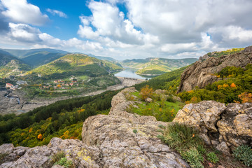 Fototapeta na wymiar An amazing autumn view of Studen Kladenetz dam in the Eastern Rhodopes Mountains, Bulgaria