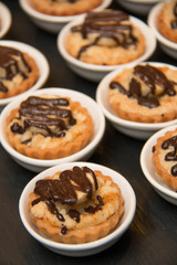  mini tart  bananas in white cup