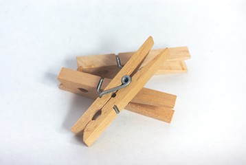 木製の洗濯バサミ　3 wood pinches