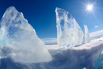 Tragetasche Eisscholle und Sonne am Baikalsee im Winter © Serg Zastavkin
