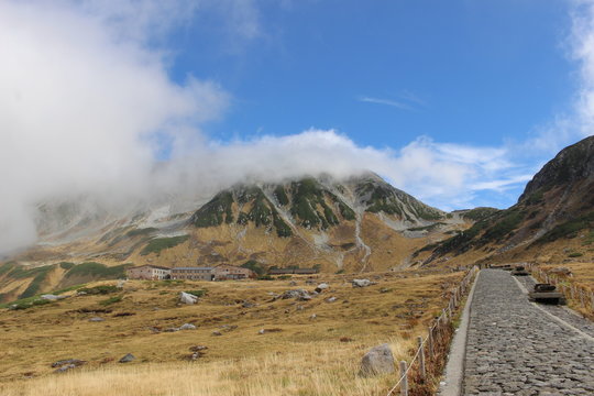 晩秋の立山の一の越