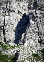 entry into the rocky ravine