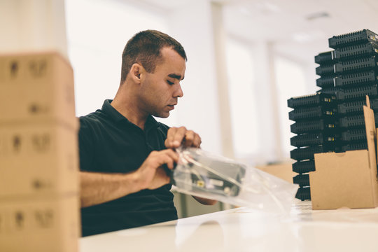 Boxing products ready for dispatching