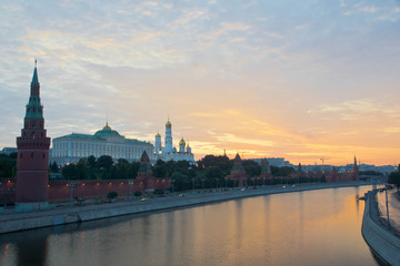 Fototapeta premium views of the Kremlin across the river at sunrise