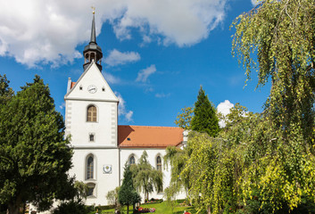 Fototapeta na wymiar Trinitatis Kirche in Meißen Zscheila 