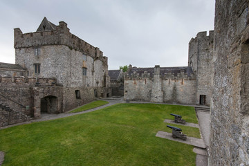 Fototapeta na wymiar Inside Cahir Castle
