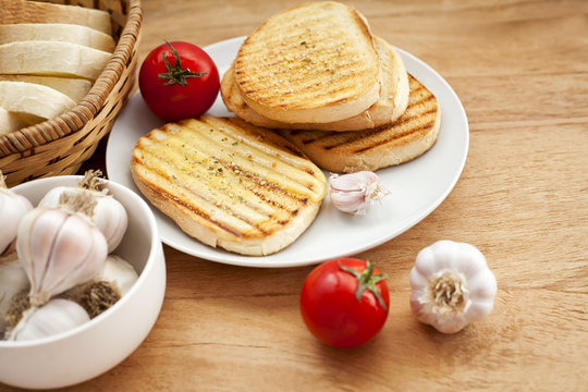 toasted bread and fresh vegetables
