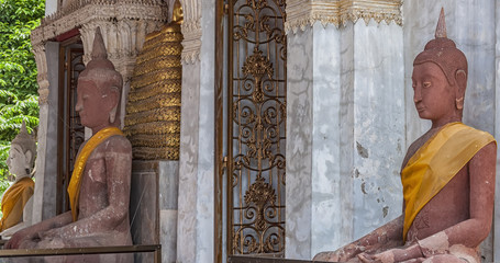 Obraz premium Phetchaburi Temple Entrance
