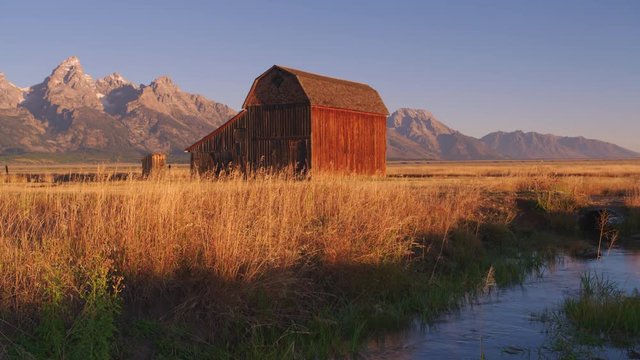 Wide shot of Moulton barn in Mormon Row