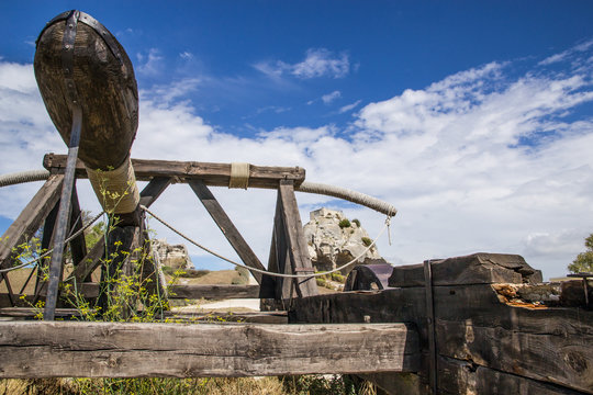 Catapulta nel castello di Baux de Provence, Francia 