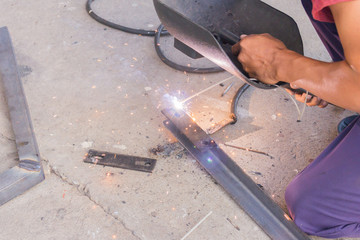 Welding steel with electricity