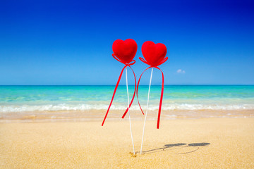 Two hearts on the beach