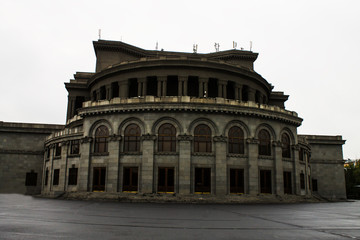 Obraz premium Armenian National Academic Theatre of Opera and Ballet in Yereva