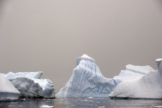 Iceberg;Antarctica