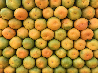 organik mandalin meyvesi