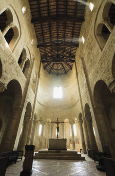 Saint Antimo's Abbey, Castelnuovo dell