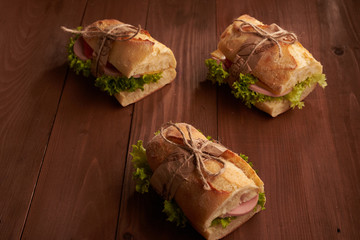 baguette sandwich with ham